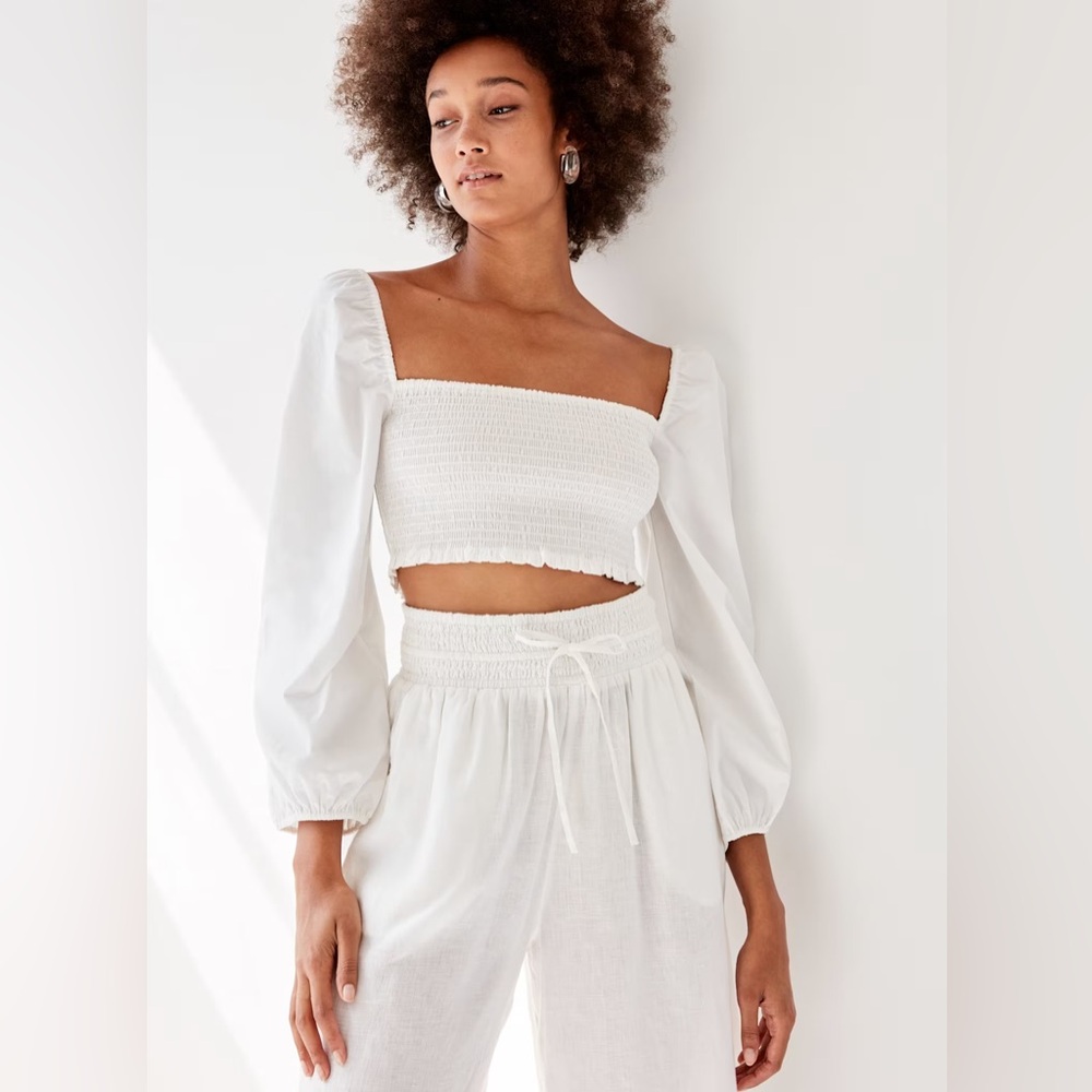 Aritzia Wilfred Smocked cropped off-the-shoulder blouse